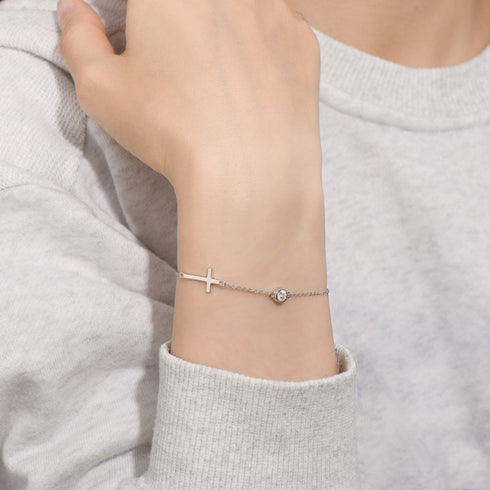 0.30 CT Cross Round Cut Diamond Bracelet (Silver)